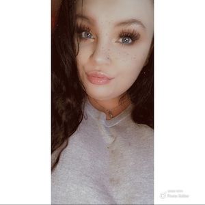 Meet your Posher, Ciara